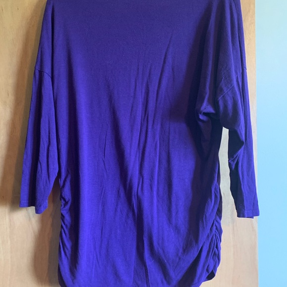 3/4 scrunched sleeve shirt! 5$ with purchase! - Picture 5 of 5